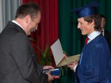 Uroczyste rozdanie świadectw uczniom klas III liceum
