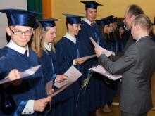 Uroczyste rozdanie świadectw uczniom klas III liceum