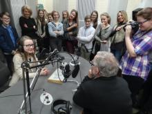"Fabryka Słowa" i nasi gimnazjaliści zwiedzają radio PiK"